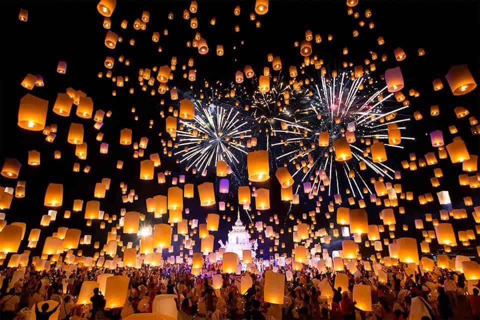 Festival_Lanternas_Chiang_Mai_Tailandia_Fogos